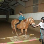 Reiten hat viel zu tun mit Geschicklichkeit.